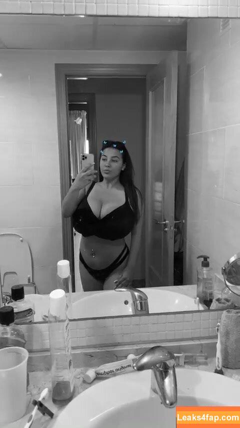 Anneris18 / __anneris__ leaked photo photo #0194