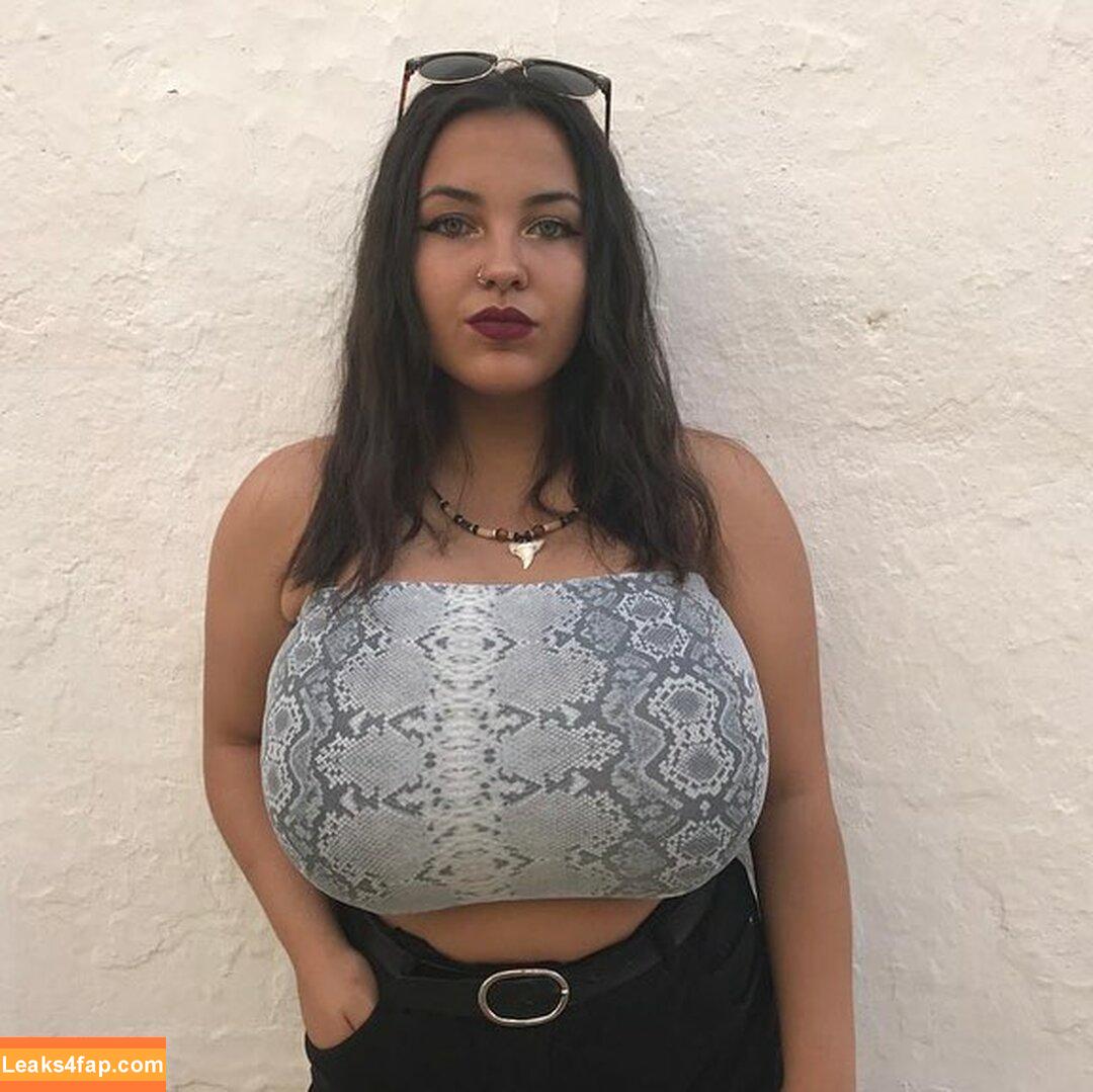 Anneris18 / __anneris__ leaked photo photo #0218