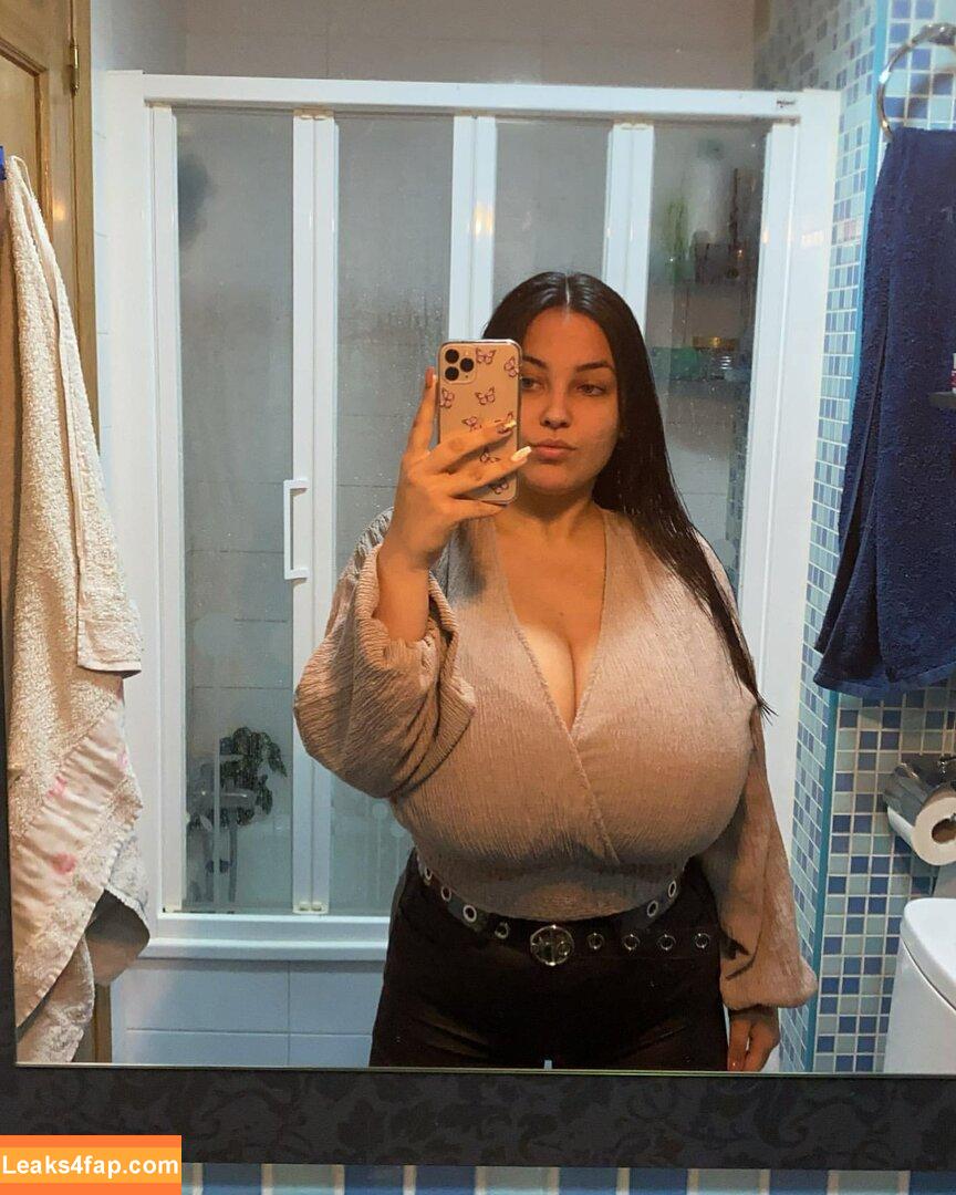 Anneris18 / __anneris__ leaked photo photo #0244