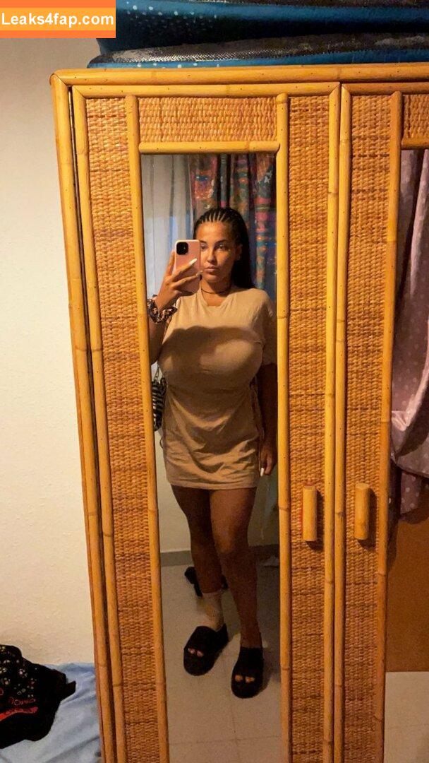 Anneris18 / __anneris__ leaked photo photo #0251