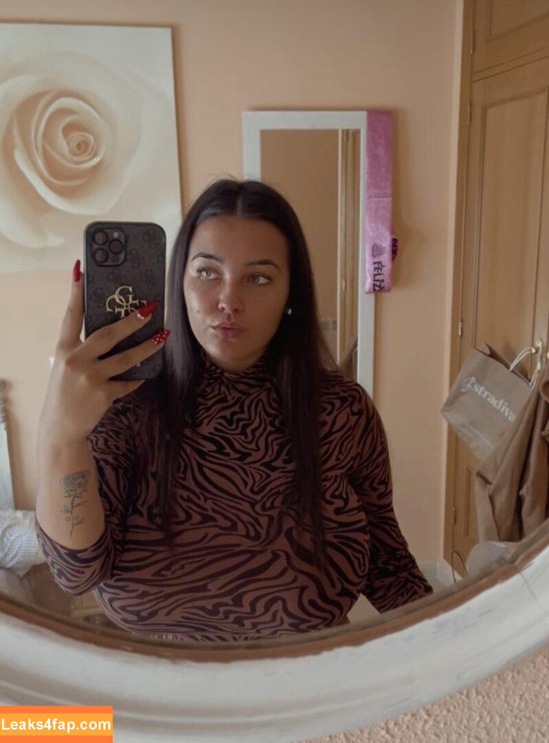 Anneris18 / __anneris__ leaked photo photo #0326