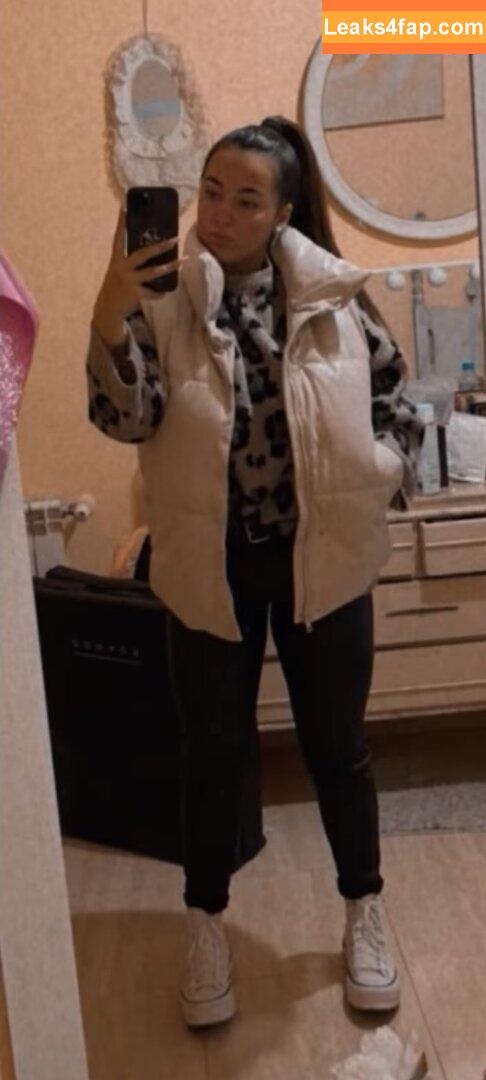 Anneris18 / __anneris__ leaked photo photo #0332