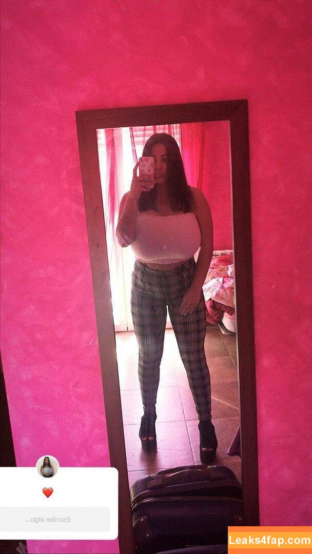 Anneris18 / __anneris__ leaked photo photo #0365