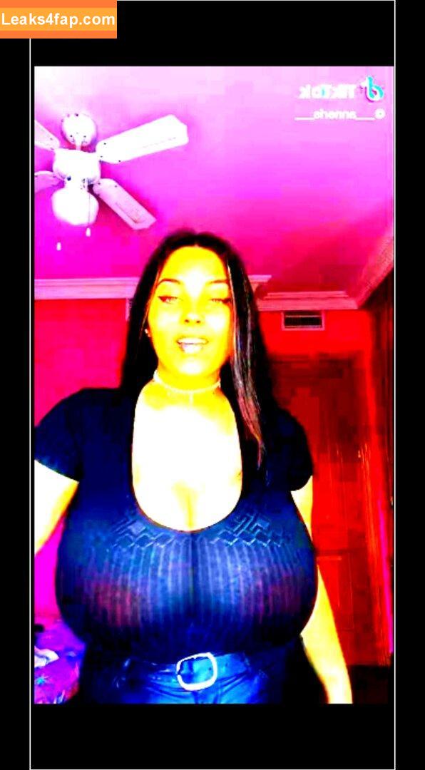Anneris18 / __anneris__ leaked photo photo #0400