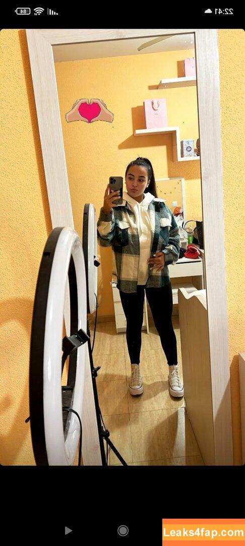 Anneris18 / __anneris__ leaked photo photo #0423