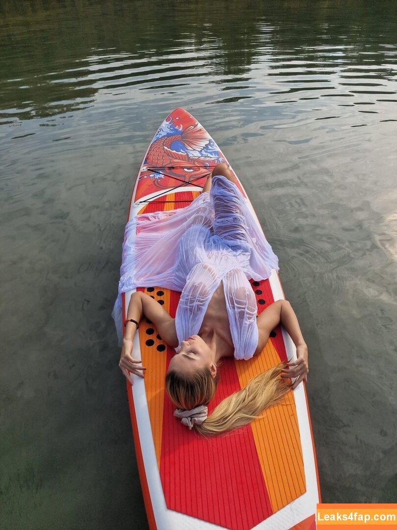 Anneth Dmitrieva / Anna nicipurenco / anneth.dmitrieva leaked photo photo #0649
