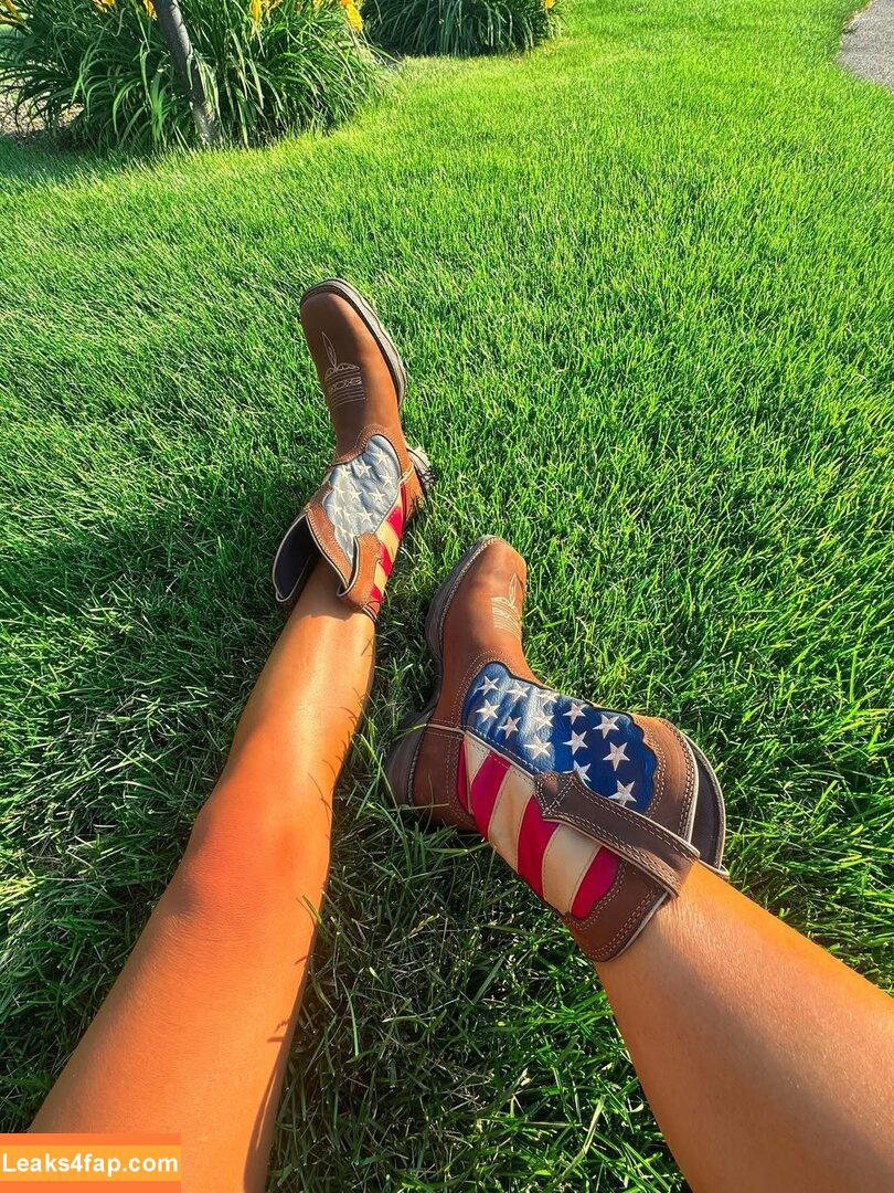 Annie Agar / annieagar5 leaked photo photo #0253