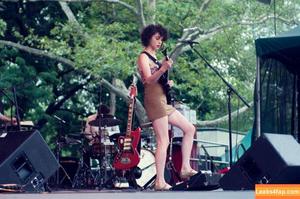 Annie Clark photo #0005