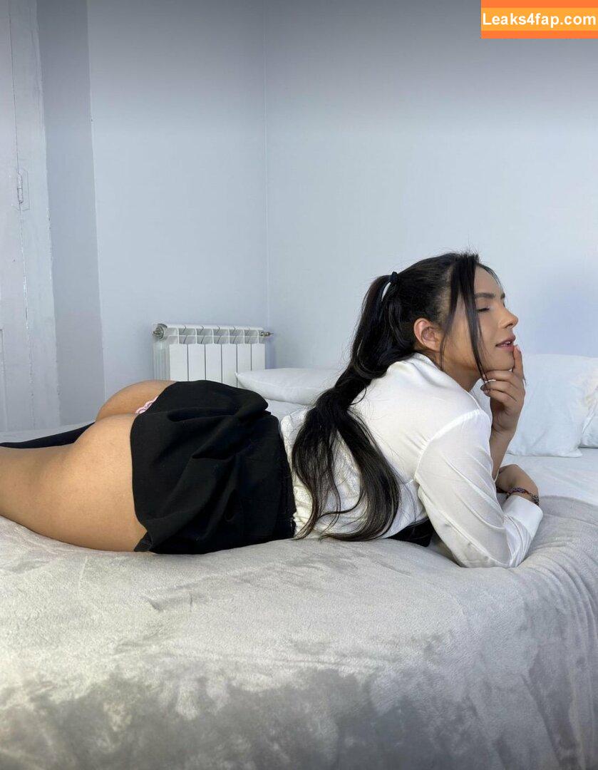 Annie Guzman / annieguzman / annieguzmancb leaked photo photo #0010