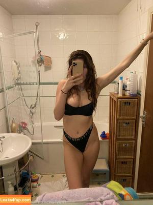 annieecharlottefree photo #0343