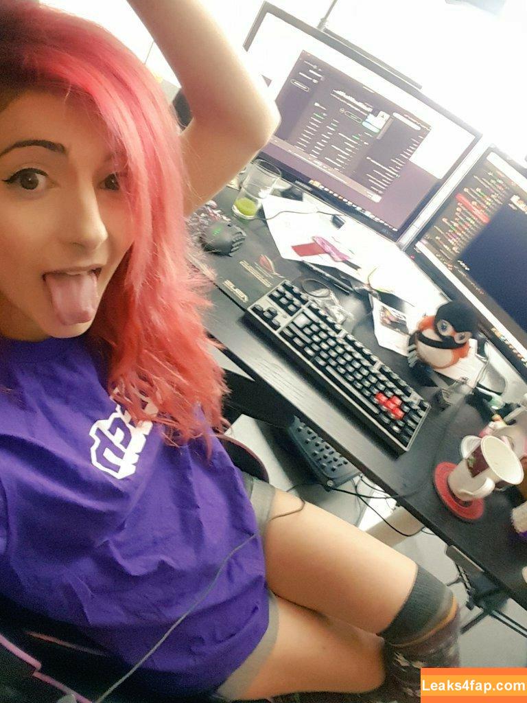anniefuchsia /  leaked photo photo #0013