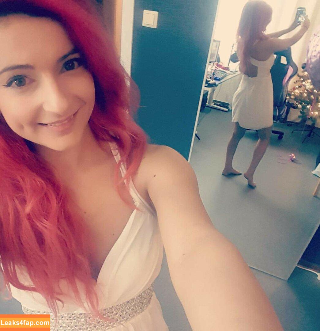 anniefuchsia /  leaked photo photo #0015