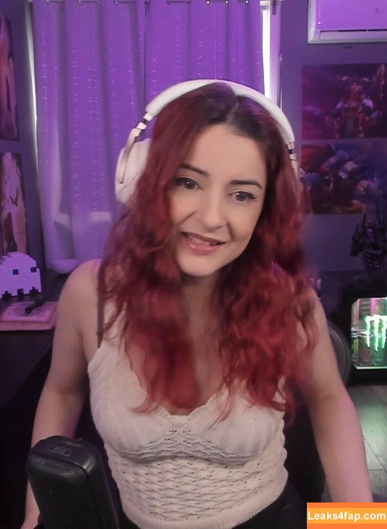 anniefuchsia /  leaked photo photo #0170