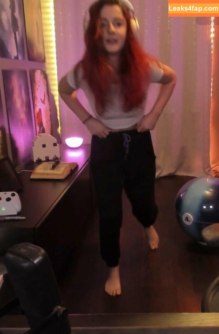 anniefuchsia /  leaked photo photo #0193