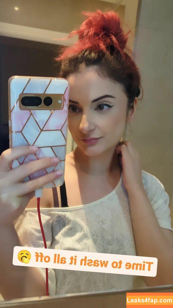 anniefuchsia /  leaked photo photo #0211