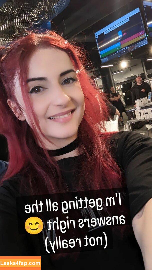 anniefuchsia /  leaked photo photo #0257