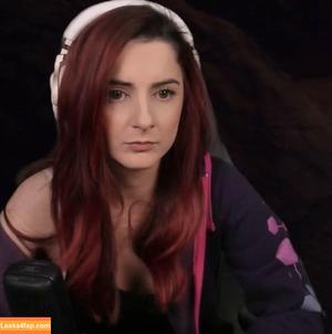 anniefuchsia photo #0156