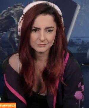 anniefuchsia photo #0159