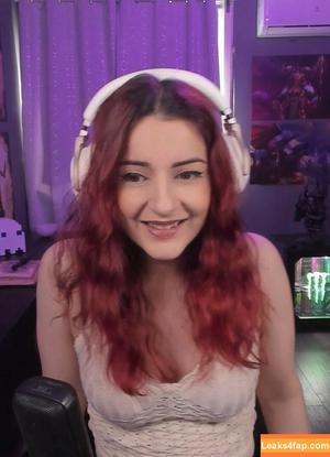 anniefuchsia photo #0174