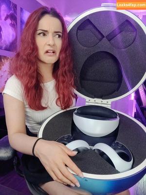 anniefuchsia photo #0180