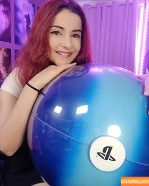 anniefuchsia photo #0196