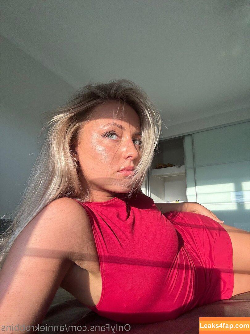 anniekrobbins /  leaked photo photo #0050