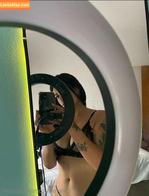 annierouxx photo #0001