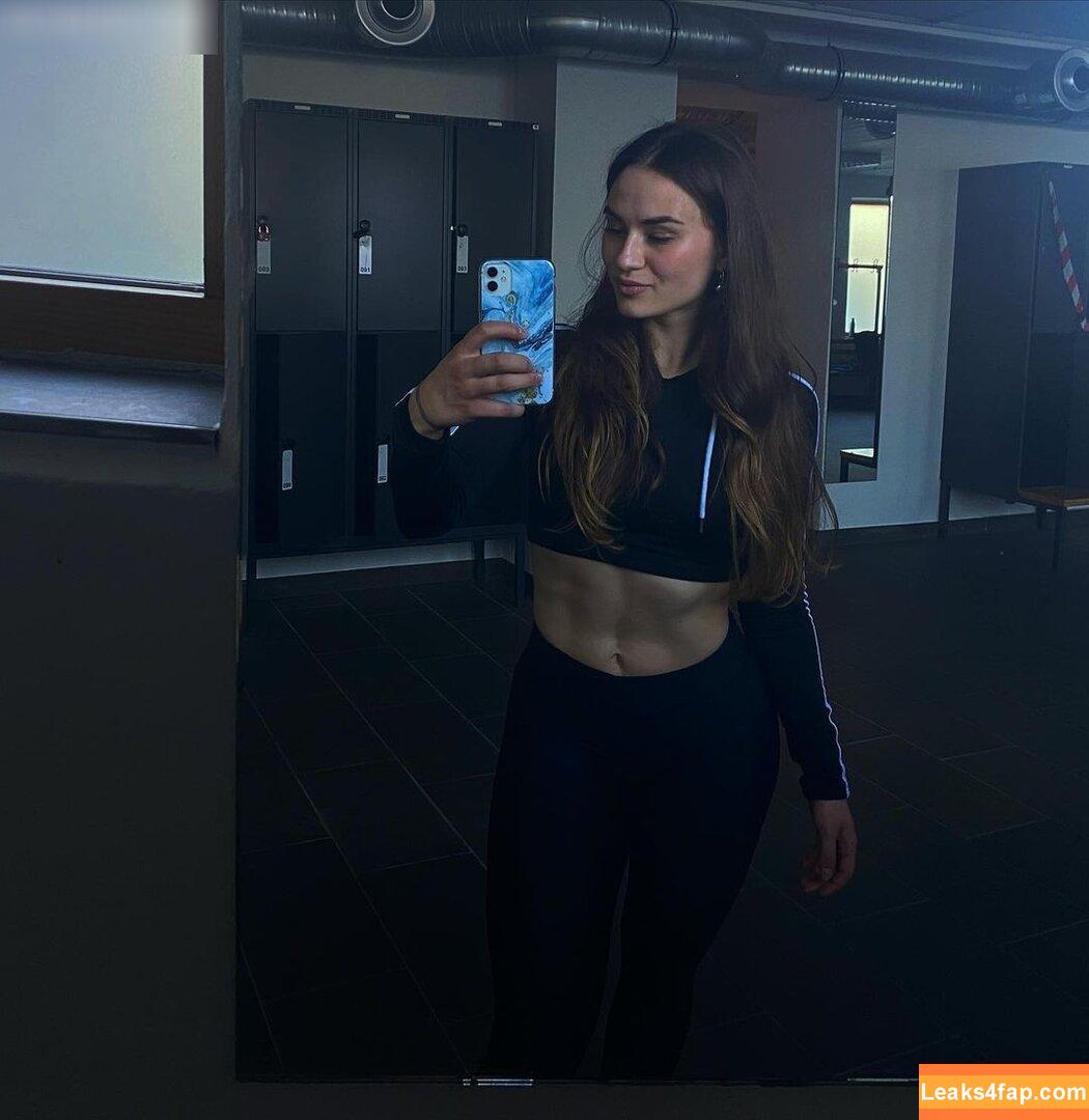 annieschka_fit /  leaked photo photo #0014