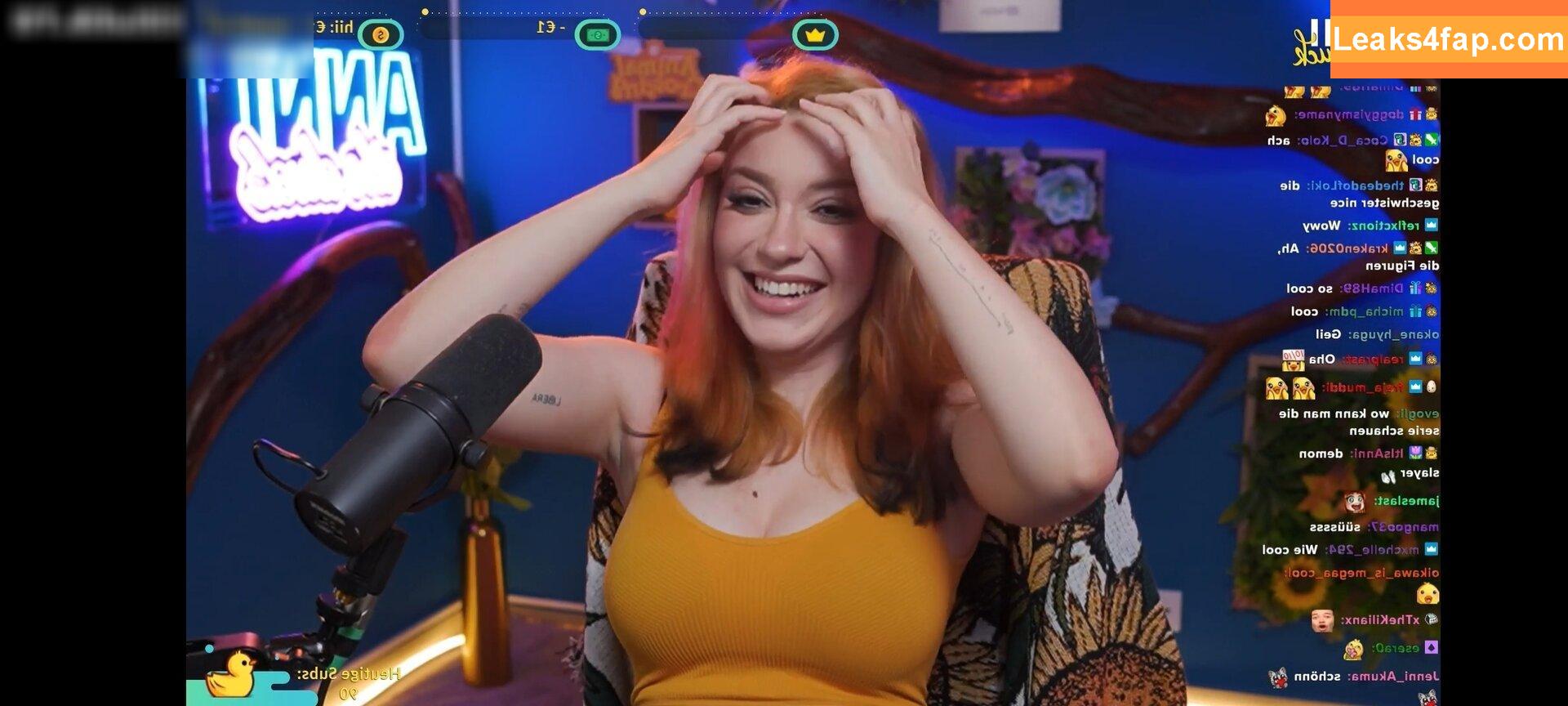 AnniTheDuck / https: слитое фото фото #0174