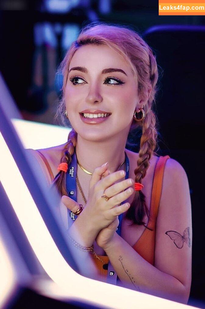 AnniTheDuck / https: слитое фото фото #0261