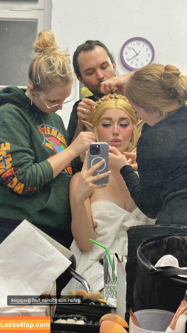 AnniTheDuck / https: слитое фото фото #0421