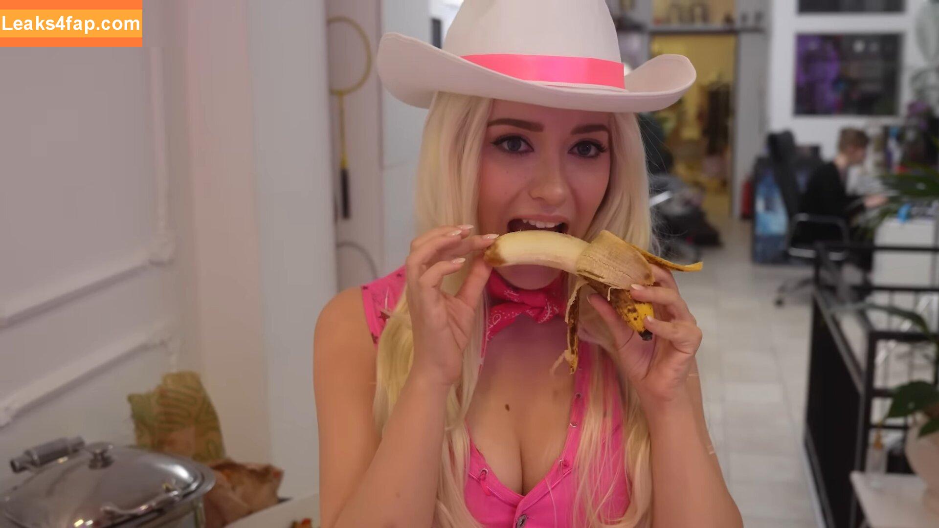 AnniTheDuck / https: слитое фото фото #0460