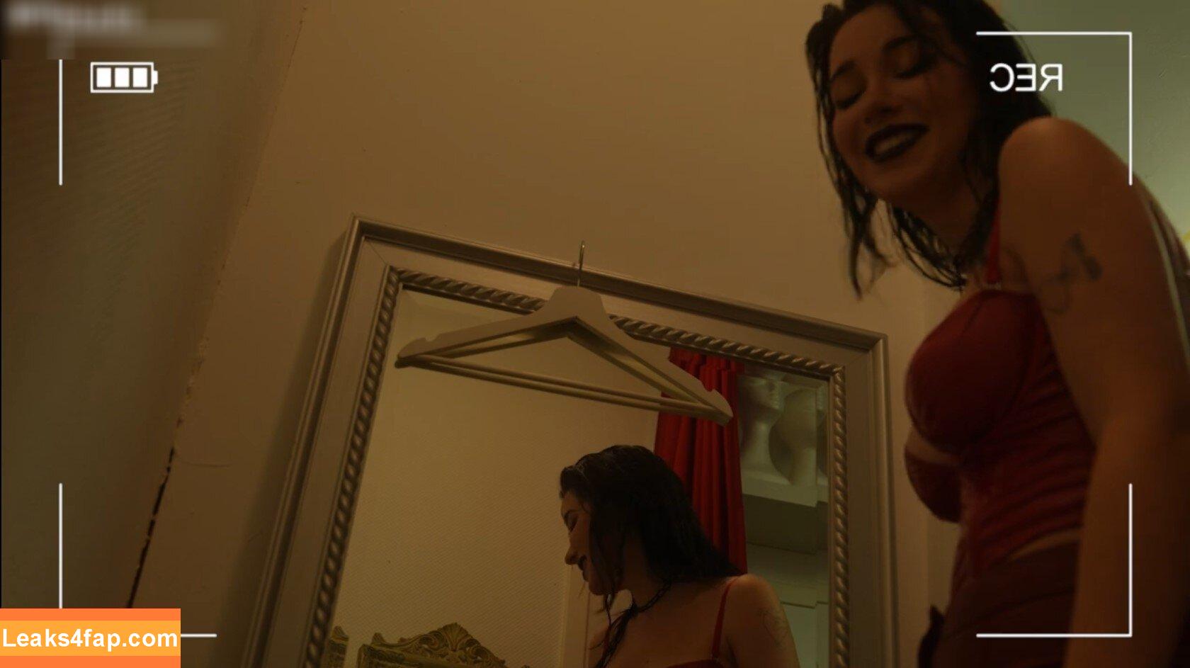 AnniTheDuck leaked photo photo #0563