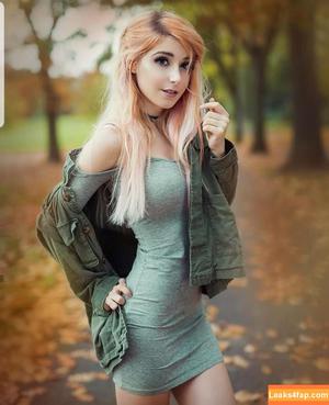 AnniTheDuck фото #0057