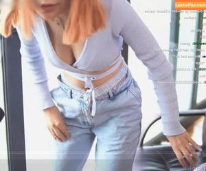 AnniTheDuck фото #0287