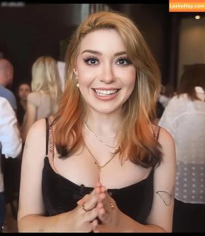 AnniTheDuck фото #0300