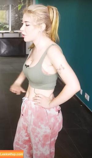 AnniTheDuck фото #0327