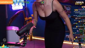 AnniTheDuck фото #0374