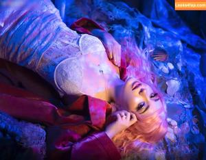 AnniTheDuck фото #0382