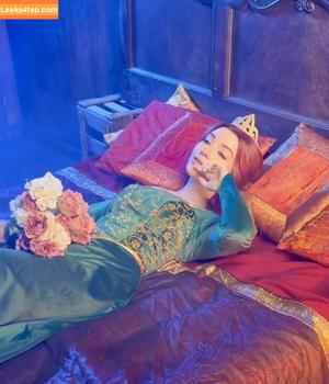 AnniTheDuck фото #0430