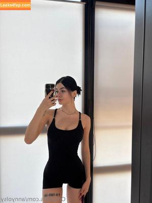 annyolsy photo #0014