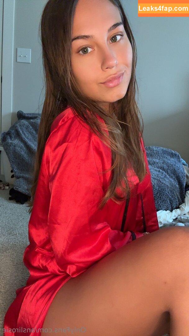 anslirosie / essirose_ leaked photo photo #0488