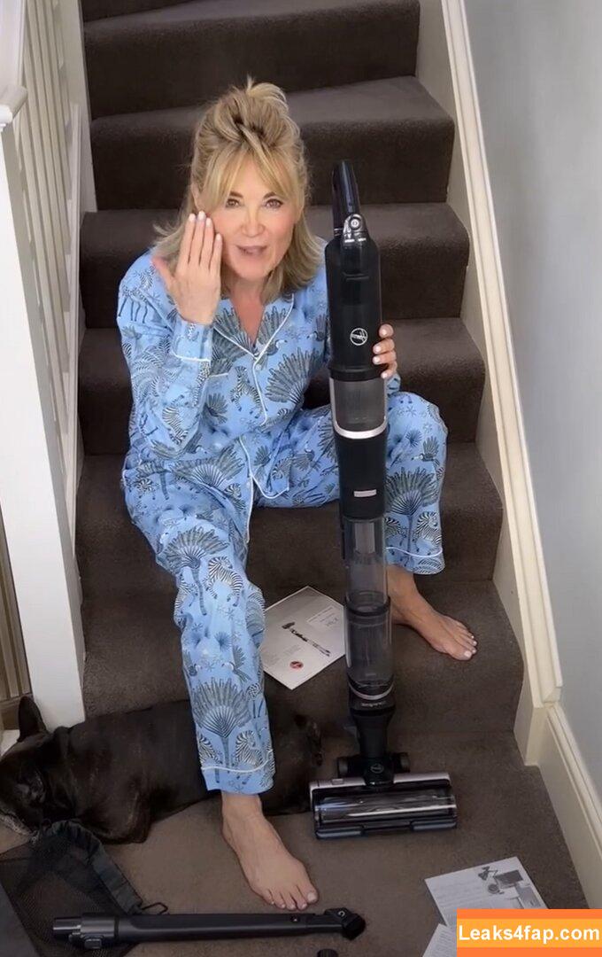 Anthea Turner / antheaturner leaked photo photo #0013