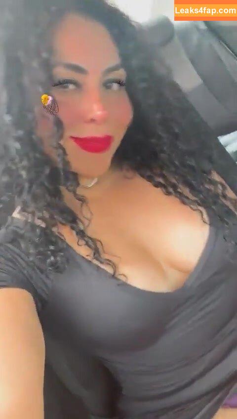 Antonella / antonella_a30 / antonella_chinita / antonellakahllo / antonellakahlloo / antonellamaria слитое фото фото #0002