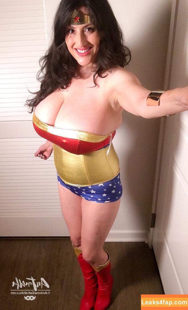 Antonella / antonella_a30 / antonella_chinita / antonellakahllo / antonellakahlloo / antonellamaria слитое фото фото #0088