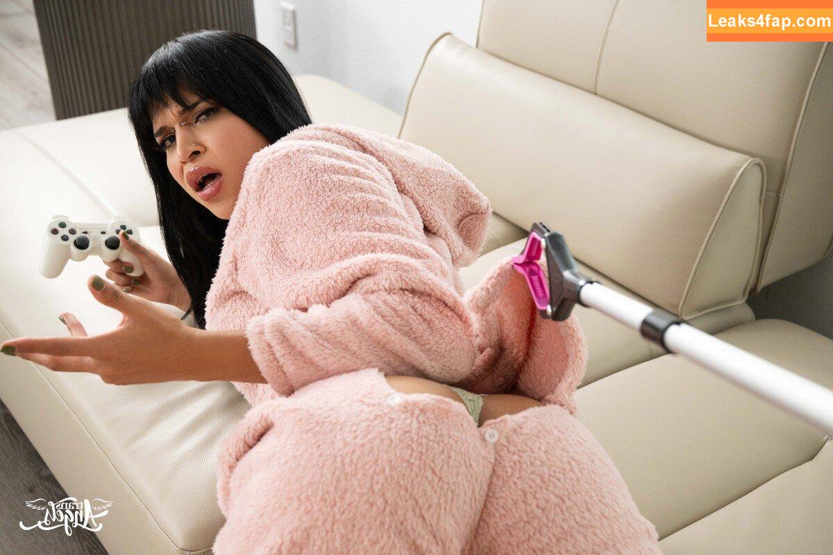 Antonella / antonella_a30 / antonella_chinita / antonellakahllo / antonellakahlloo / antonellamaria leaked photo photo #0716