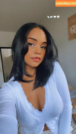 Anuschka Fredericks photo #0005