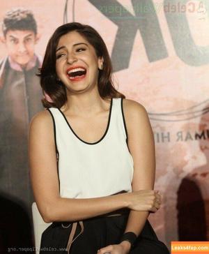 Anushka Sharma photo #0013