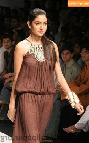 Anushka Sharma photo #0017