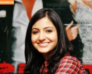 Anushka Sharma photo #0036